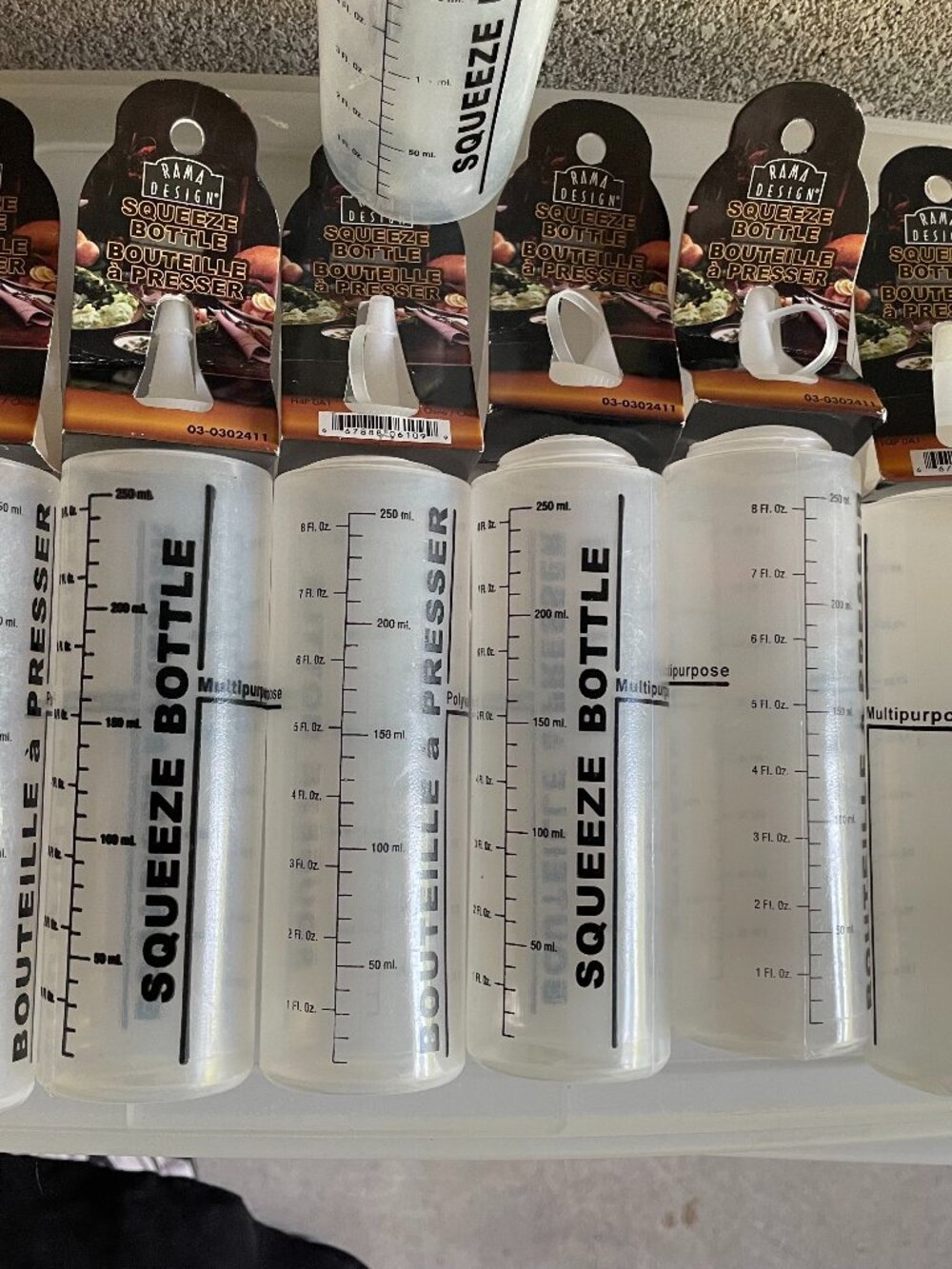 Squeeze Bottles — Lot of 8, New in Package, 8oz/250ml